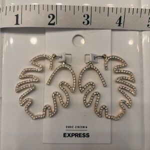 NWT-Express Gold Statement Leaf Earrings